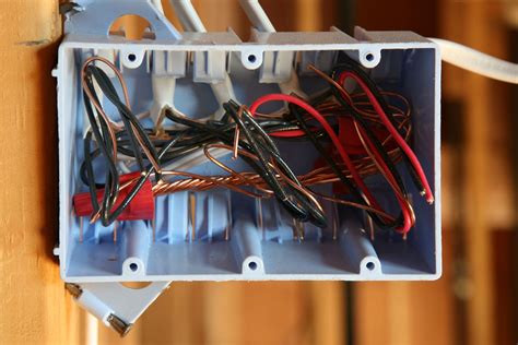 conntecting light to plastic electrical box|plastic electrical box wiring.